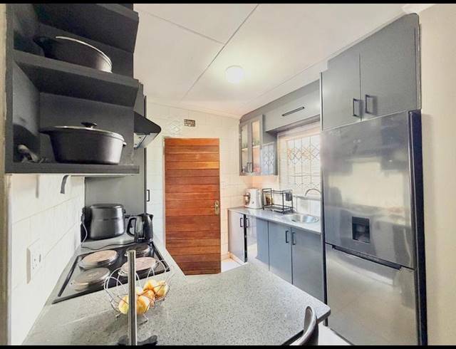 2 BEDROOM HOUSE FOR SALE IN CLAYVILLE